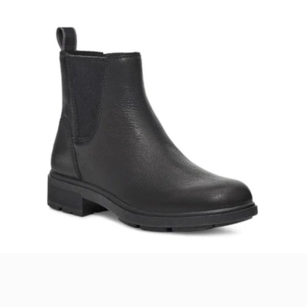 UGG HARRISON Women's  CHELSEA BOOTS LIKE NEW SZ 9